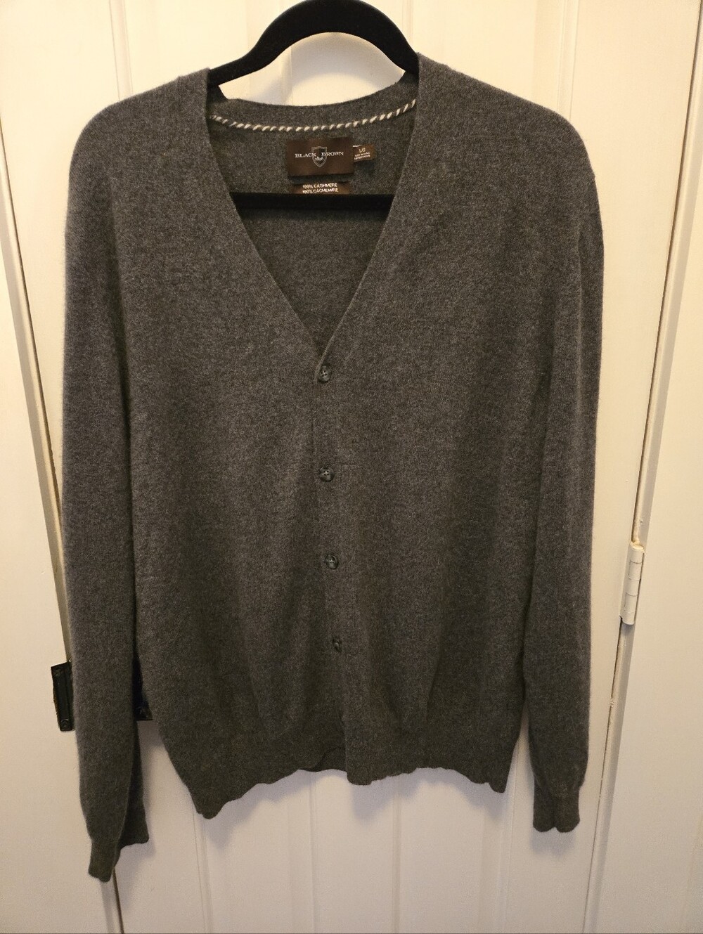 Mens V-Neck Button Cashnere Cardigan Sweater - Gray Size L